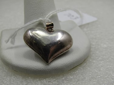 Vintage Sterling Puffy Heart Pendant,1". Swing bail