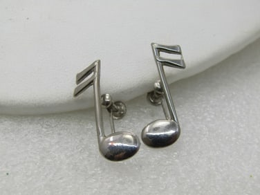 Vintage Sterling Silver Musical Notes Earrings, Screw Back, Signed SD, 1960's, appx. 1.76 grams.