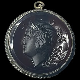Vintage Left- Facing Carnelian Style Cameo Pendant