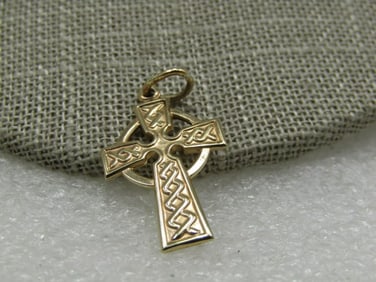 Vintage 14kt Celtic Cross Charm/Pendant, 1"