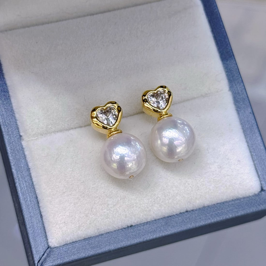 Pure natural pearl earrings (1 of 9)