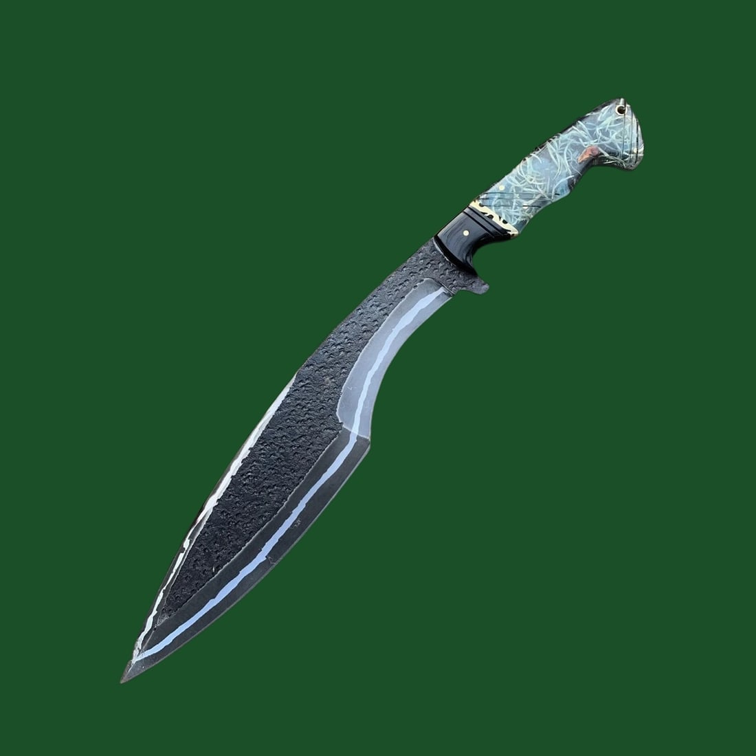 Handmade Damascus Steel Camping Knife Resin Grip (1 of 3)