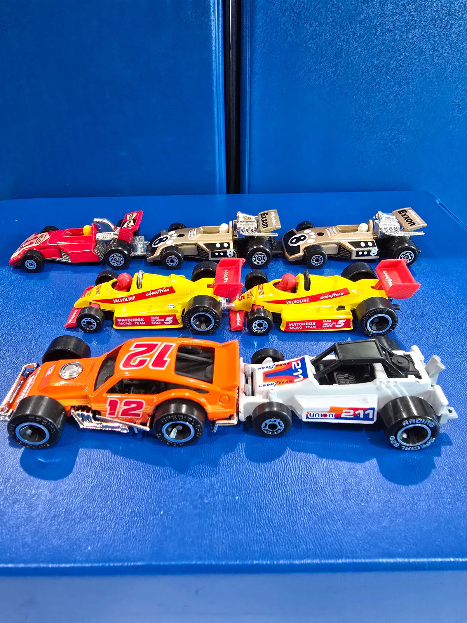 Formula 5000's England base, other macau base - 4