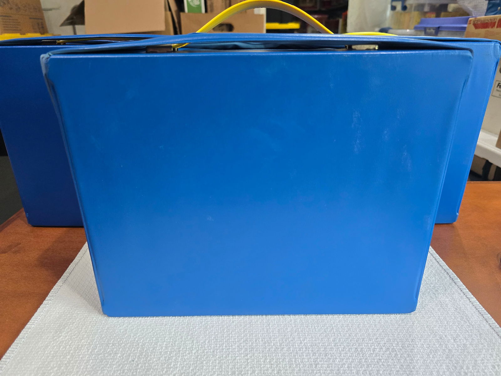 Carry case, holds 48 models - 2