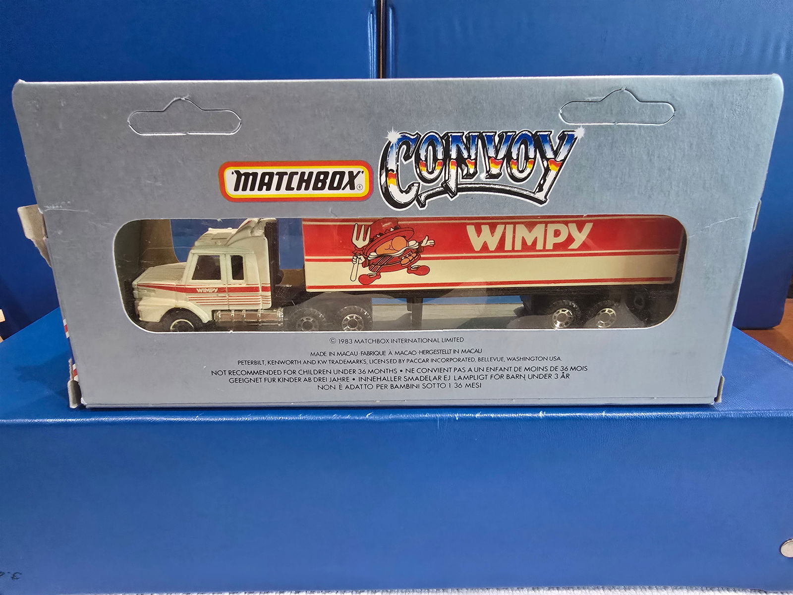 Wimpy, Scania tractor, white macau base - 2