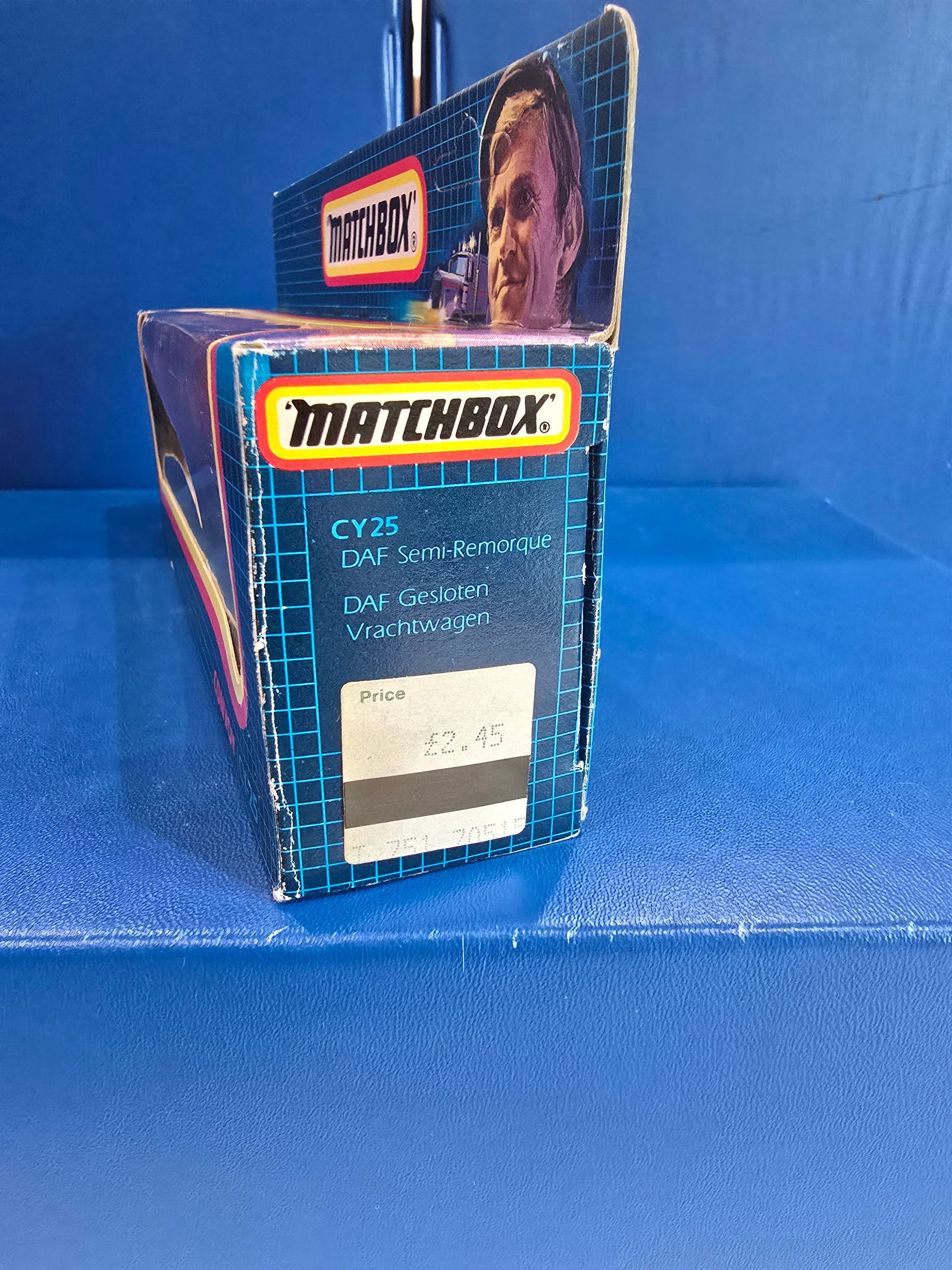 Kit Kat, Scania tractor, crome macau base - 5