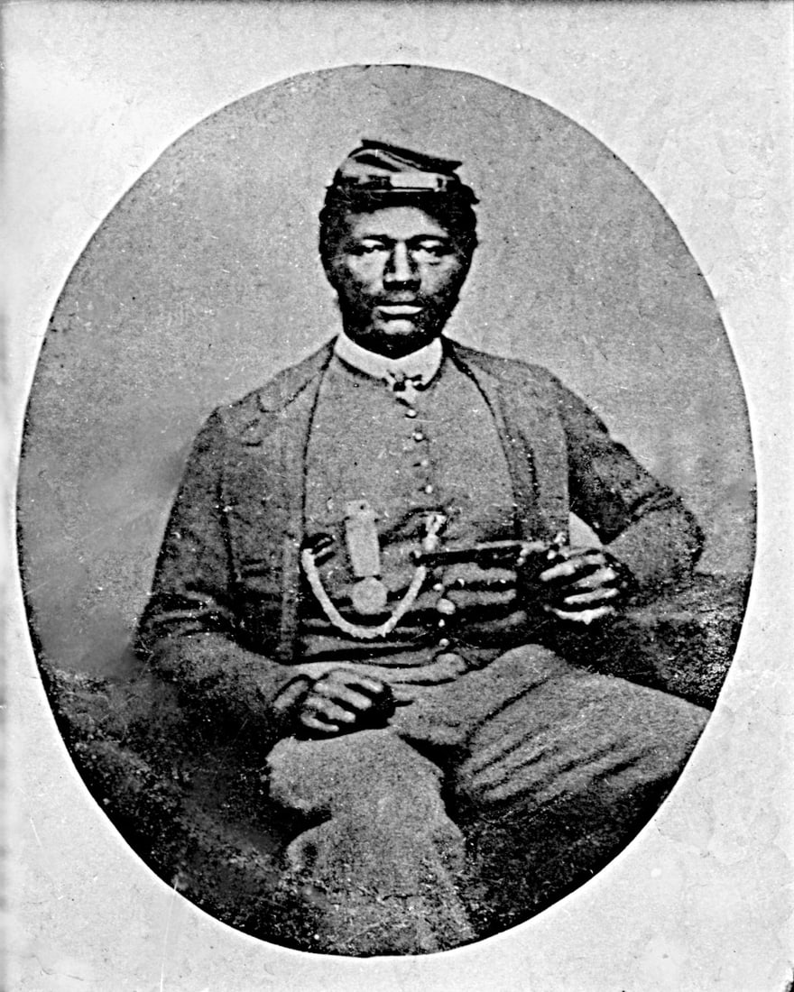 1900, MEDAL OF HONOR MAN, JAMES H. HARRIS, WITH PISTOL: Title: 1900, MEDAL OF HONOR MAN, JAMES H. HARRIS, WITH PISTOL Artist/Source: UNKNOWN Original Date: 1900 Dimensions (in inches): 8X10 Description: || UNITED STATES SHIPPING ONLY! || This lot is a Dye 
