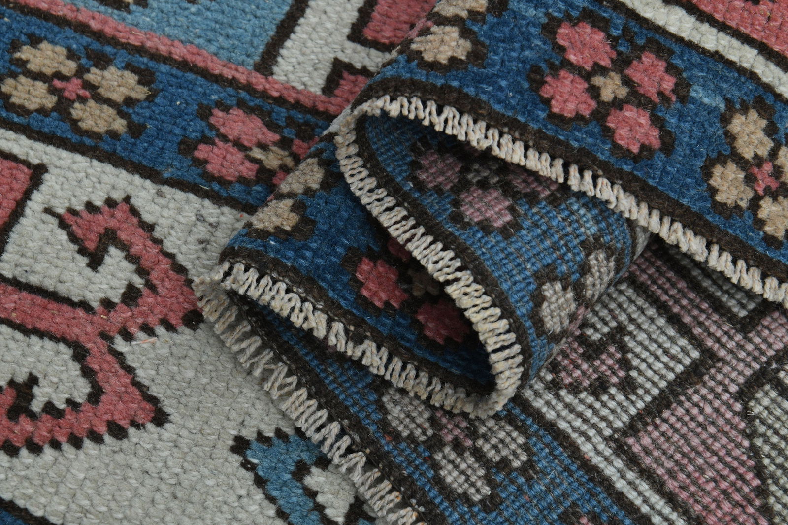 6'1x8'7 ft, PINK TURKISH ANTIQUE: Title:6'1x8'7 ft, PINK TURKISH ANTIQUE Origin:Turkey Date/Period:1960 - 1970 Materials:Wool And Cotton Size:Width: 6.1 feet Length: 8.7 feet Description:This Turkish one-of-a-kind Vintage Turkish Rug