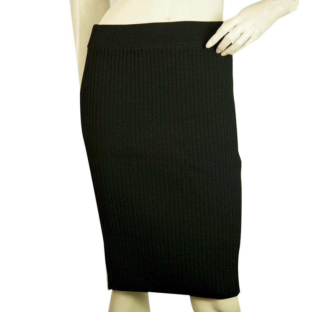 T by Alexander Wang Black Ribbed Elasticated Knee Length Skirt size M: T by Alexander Wang Black Ribbed Elasticated Knee Length Skirt size M With elasticated ribbed style and knee length for a fantastically defined silhouette this adorable black skirt by Alexander Wang c