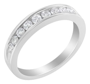 18K White Gold Round-Cut Diamond Ring (1/2 cttw, H-I Color, SI2-I1 Clarity) Size 8