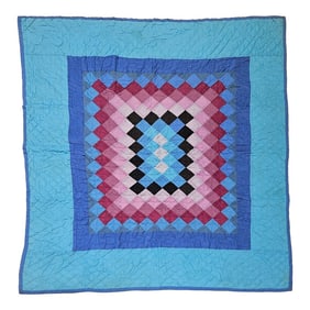 Mid 20th Century American Amish Quilt