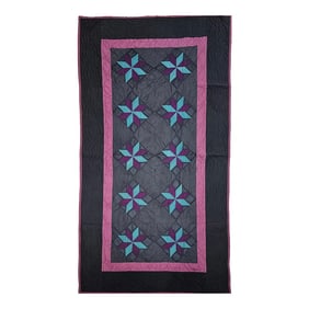 Mid 20th Century American Amish Quilt