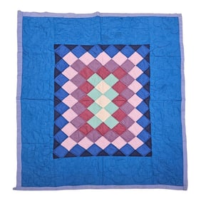 Mid 20th Century American Amish Quilt