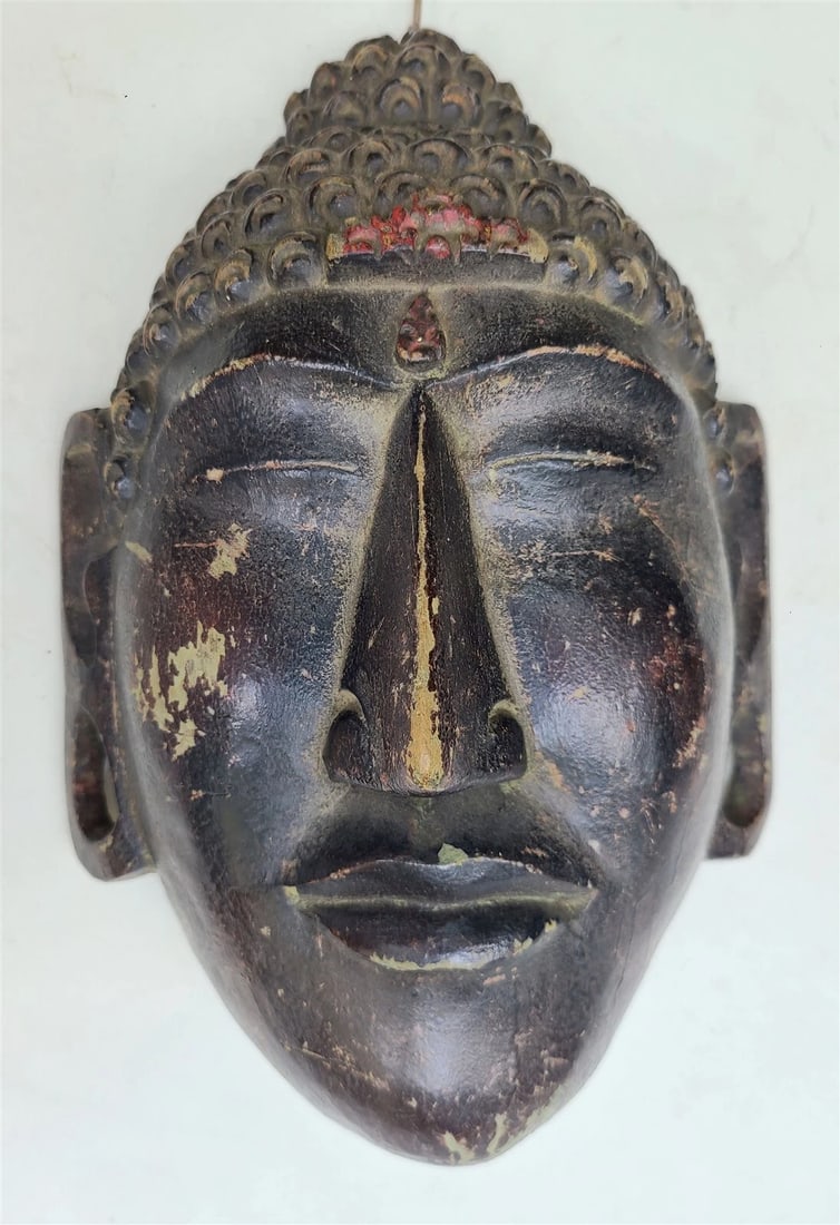 ASIAN THAI? ANTIQUE WOODEN MASK of BUDDHA hand carved BUDDAH: Size 7 by 10 1/3" good condition , some paint wear Reserve: $112.00 Shipping: Domestic: Flat-rate of $25.00 to anywhere within the contiguous U.S. International: Foreign shipping rates are determined