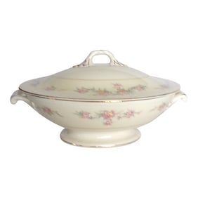 1940s Homer Laughlin Vegetable Bowl / Soup Tureen, Georgian, Countess Pattern, Eggshell