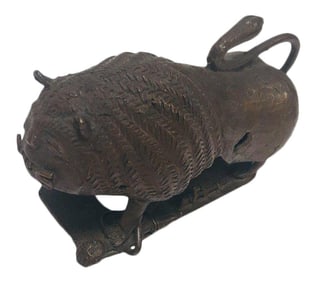 Antique Lion Beast Cast Bronze Figurine