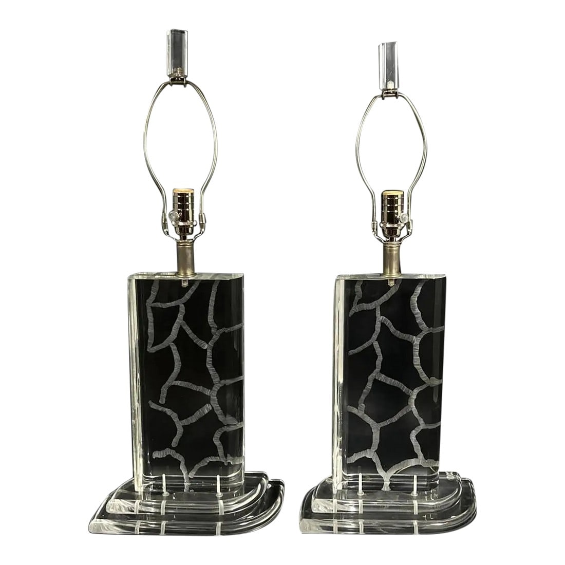 1970s Hivo Van Teal Modern Acrylic Table Lamps With Incised Design- a Pair: An epic pair of large modern acrylic table lamps designed and crafted by Hivo Van Teal, a Miami artist. Van Teal applied expertise in acrylics to produce lamps, sculptures, and other acrylic products.