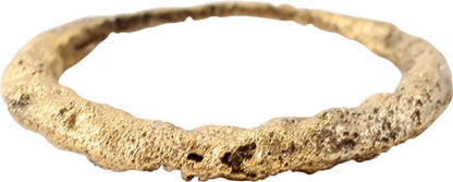 RARE VIKING TWISTED RING C.866-1067 AD, SIZE 9 (1 of 5)