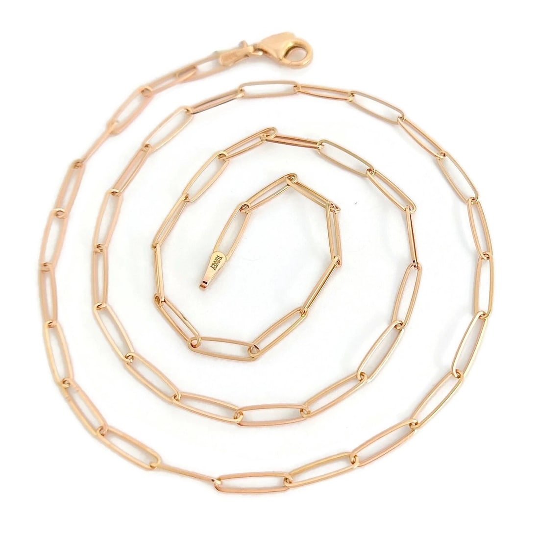 Oval Paperclip Chain Link Necklace 14K Pink Rose Gold, 3.81 grams: Oval Paperclip Chain Link Necklace 14K Pink Rose Gold, 3.81 grams Make a statement with this beautiful necklace. Please let us know if you have any questions :) Metal: 14K rose gold Weight: 3.81 grams