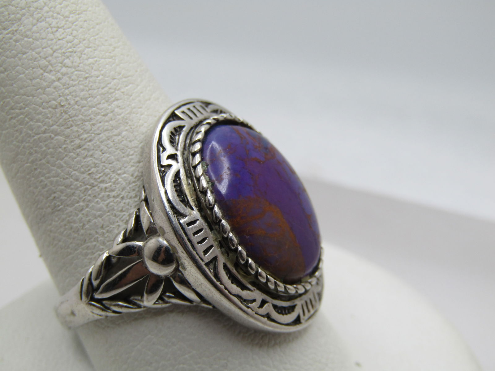 Vintage Sterling Purple Stone Ring, Sz. 11.5 Unisex, Southwestern/Boho, 1970's-1980's (1 of 8)