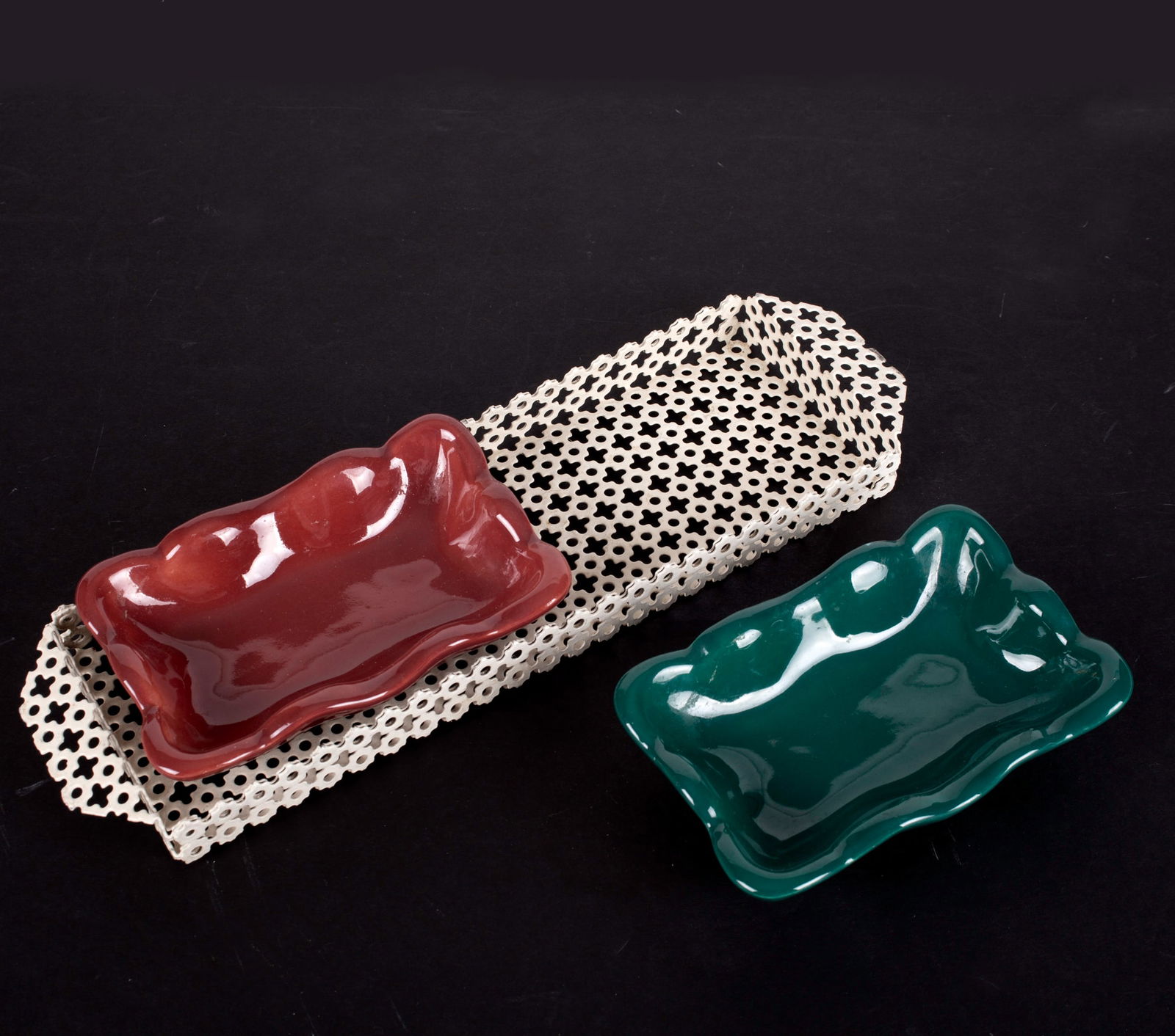 Mategot mid century Trinklet Tray rigitulle Jouve manner: FRENCH MODERNIST Thinket tray MATEGOT Mid century French modernist Trinket tray made in the 1950's by Mathieu Mategot , it is made with his trademark bent metal rigitulle adding a whimsical effect .He