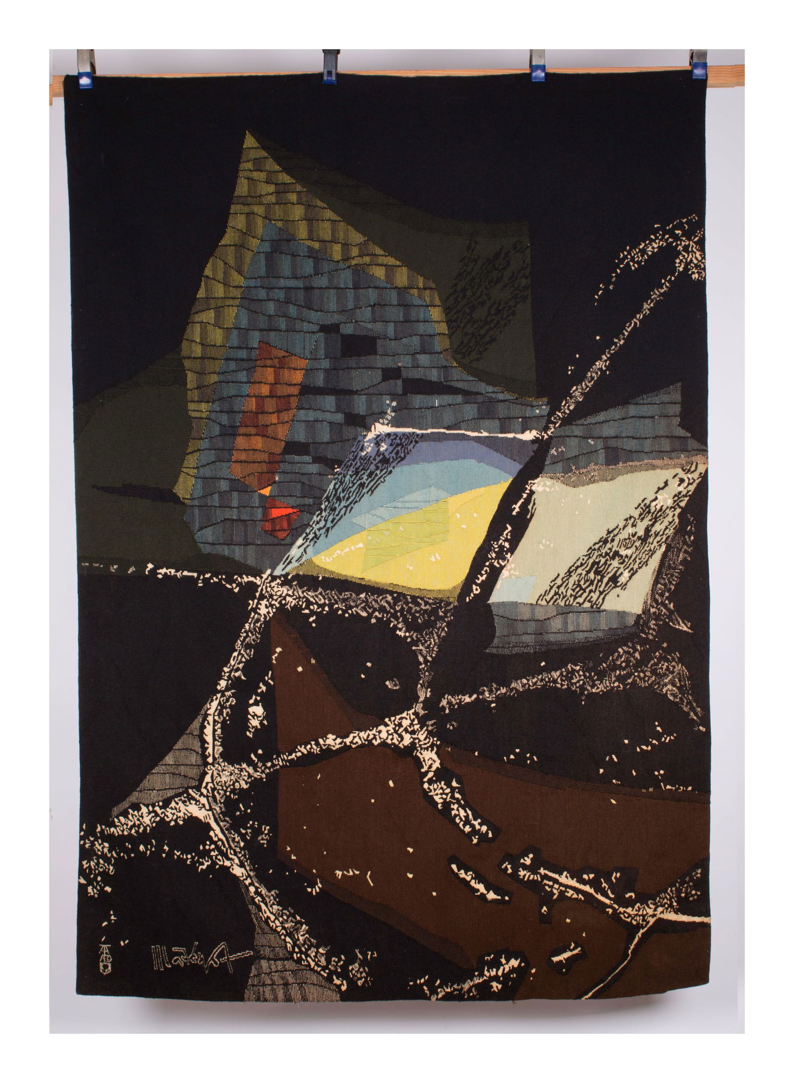 Aubusson Mathieu Mategot tapestry Tabard brother" Atterrisage" signed: Matégot, originally a decorator, then creator of artefacts and furniture (an activity he abandoned in 1959) met François Tabard in 1945 and gave him his first cartoons, first of all figurati