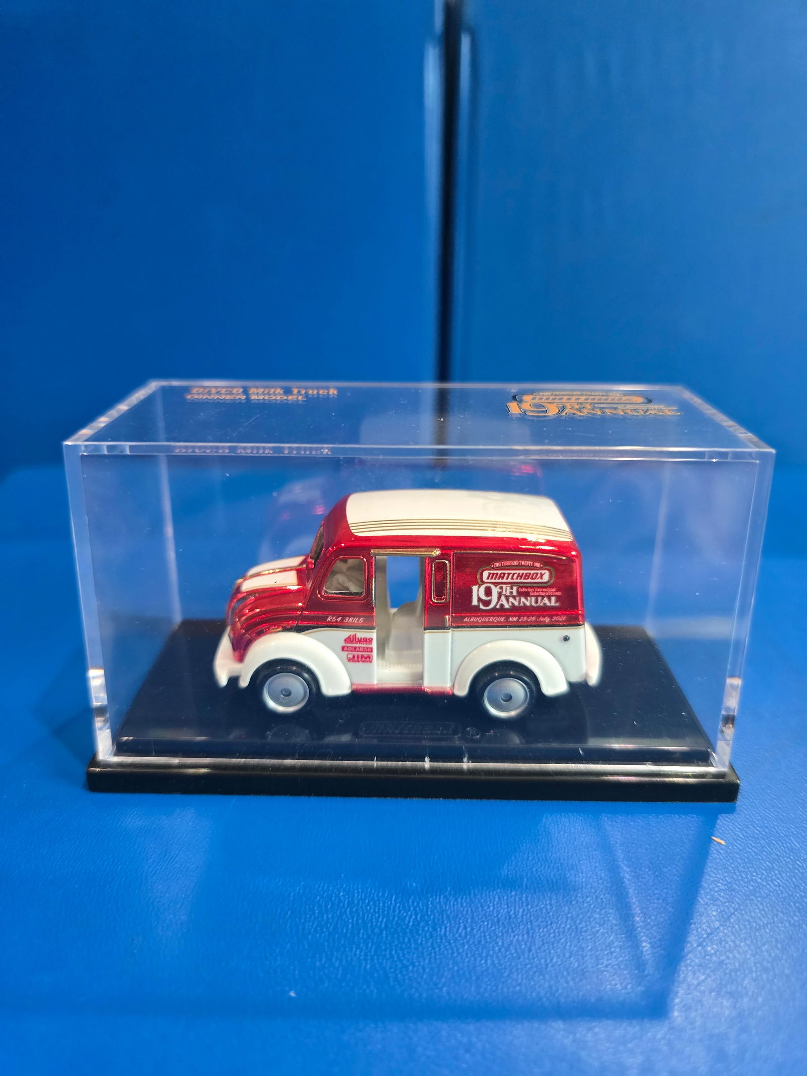 19th Annual Matchbox Gathering Dinner Model: Title: Matchbox DIVCO Mike TruckDescription: 19th Annual Matchbox Gathering Dinner ModelDate/Period: 2021Materials: MetalDimensions: 1/64 Reserve: $250.00 Shipping: Domestic: Flat-rate of $10