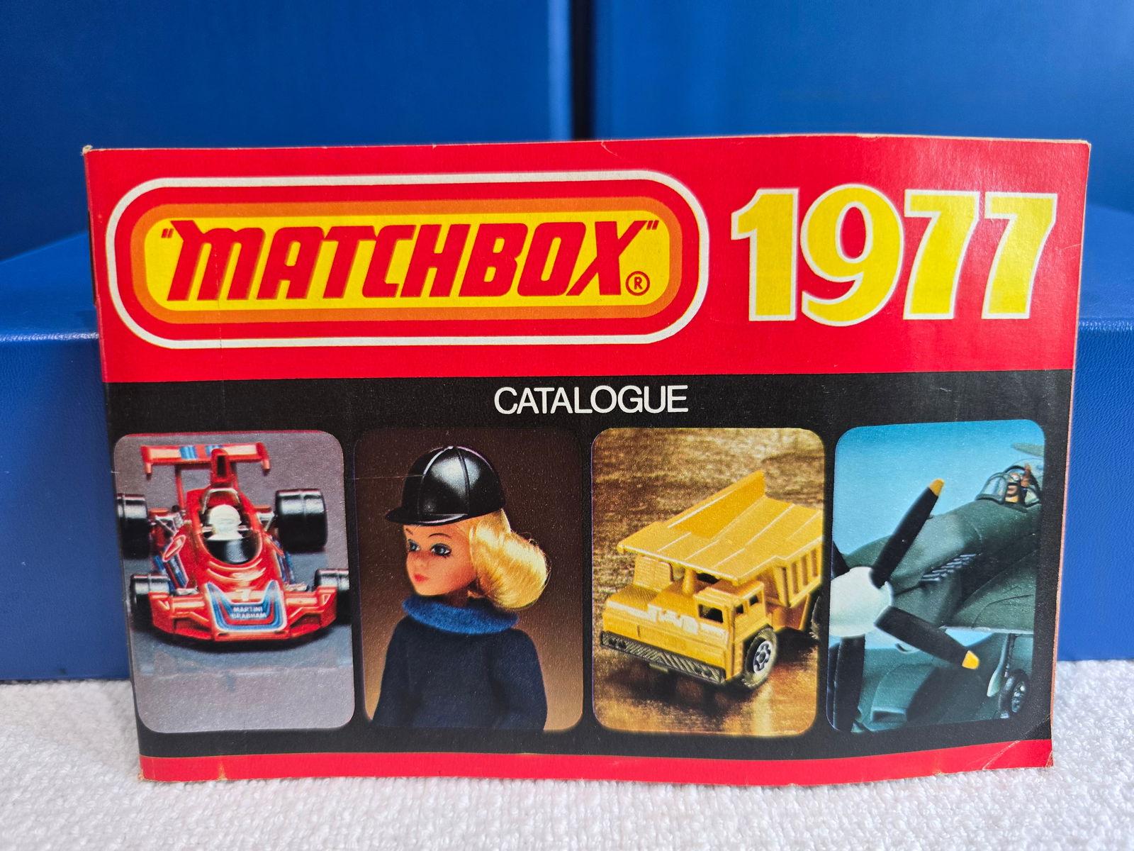 1977 Pocket catalogue: Title: Matchbox CatalogueDescription: 1977 Pocket catalogueDate/Period: 1977Materials: PaperbackDimensions: Reserve: $1.00 Shipping: Domestic: Flat-rate of $6.00 to anywhere within the conti