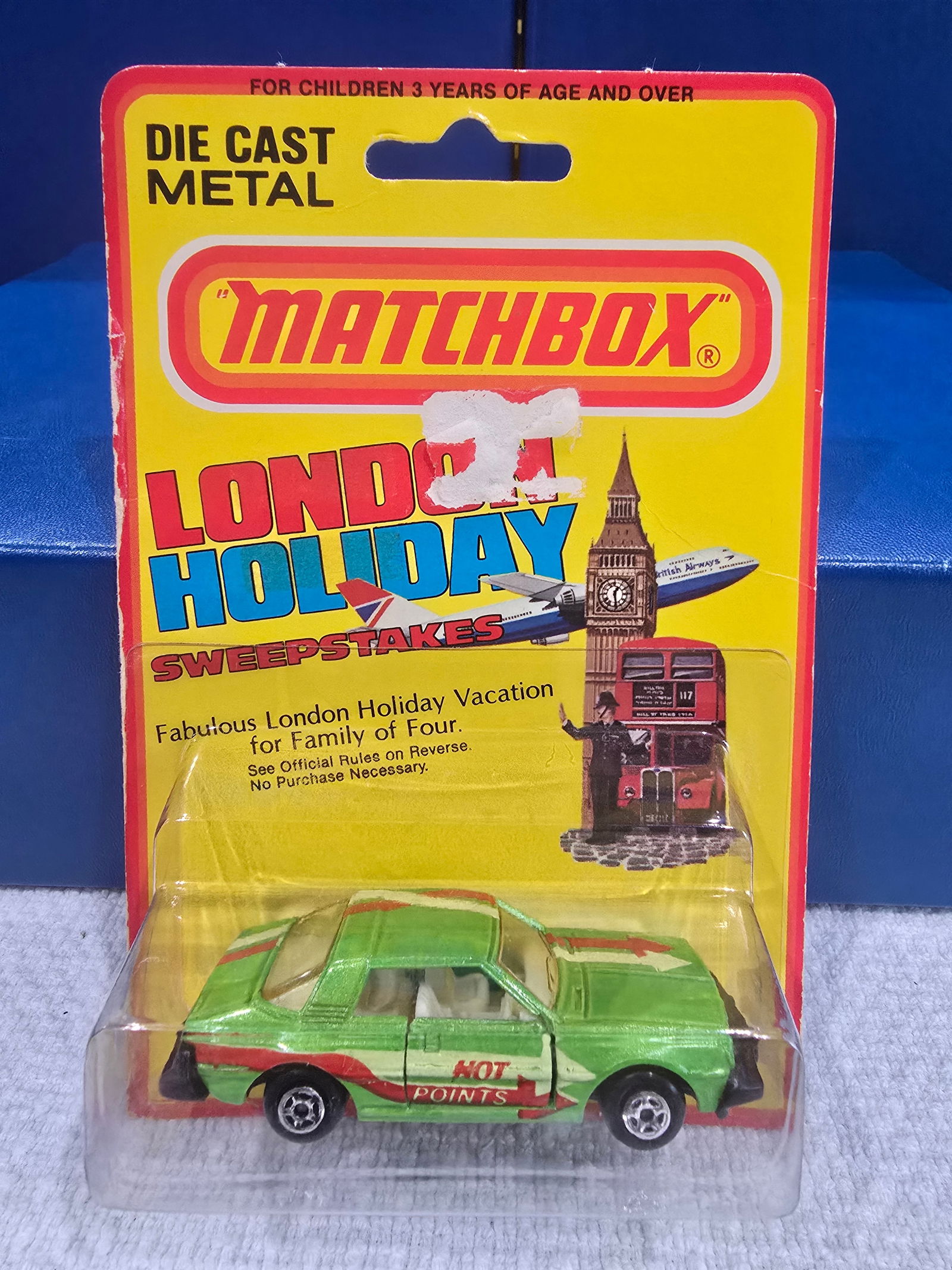 #n/a Galant/Eterna, green, clear glass, flat blace base, Hot Points tampo, Hong Kong base (1 of 5)