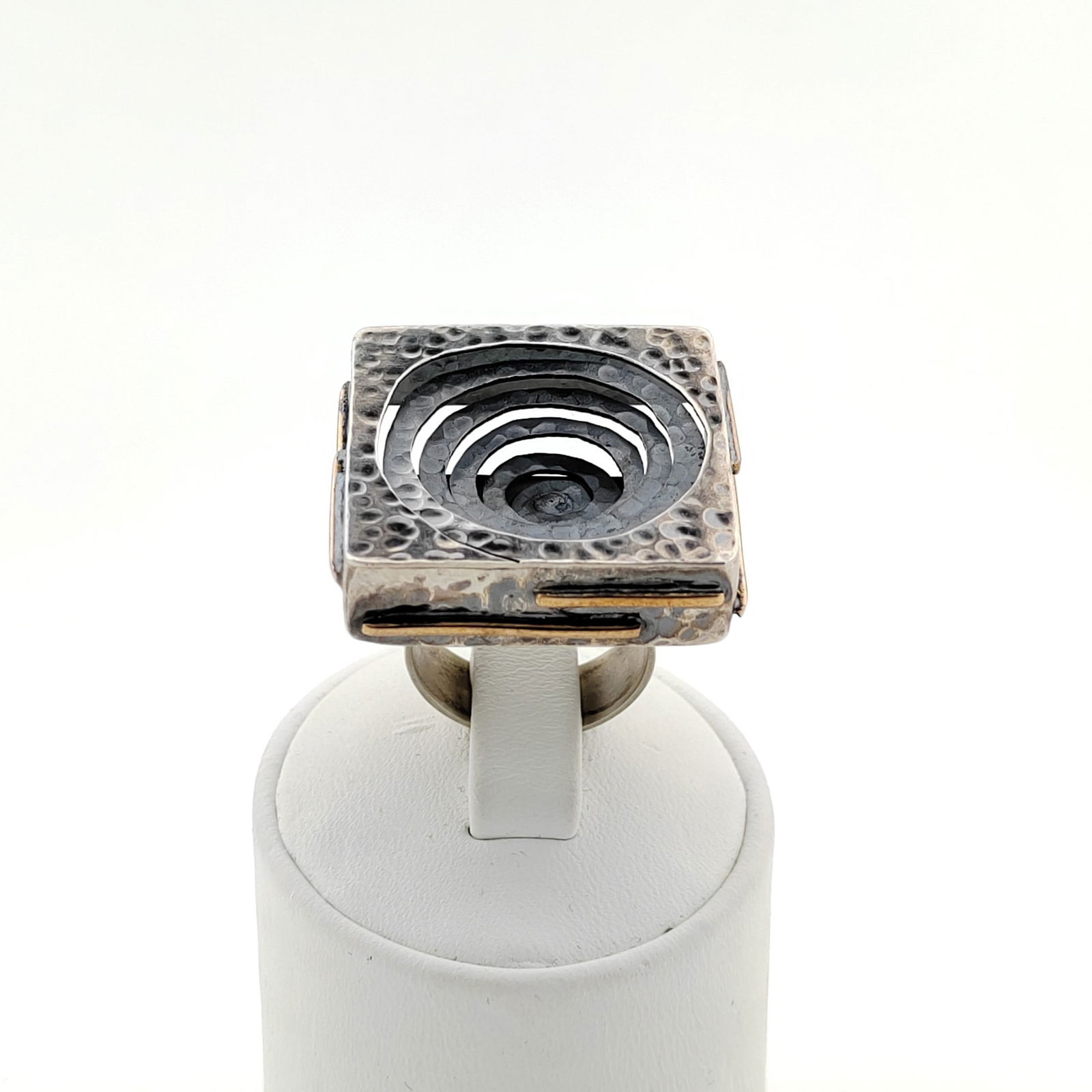 925 Silver Ladies Ring (1 of 7)