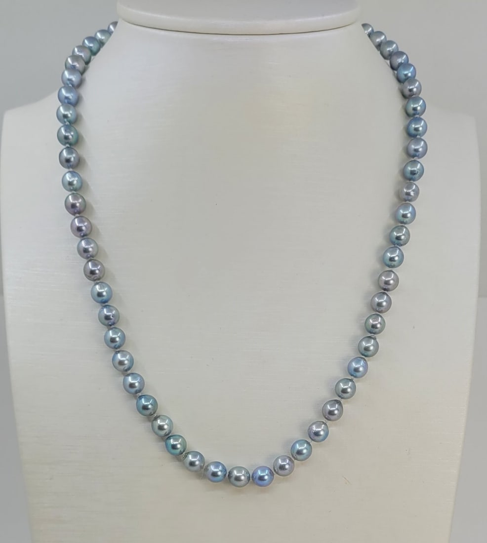 Necklace 6x6.5mm Silvery Akoya Pearls: Title:Necklace 6x6.5mm Silvery Akoya Pearls Description:A beautiful pearl necklace of silvery saltwater AAA Akoya pearls with exceptional lustre, finished with a ball clasp in solid silver. The classi