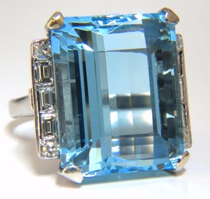 GIA Certified 33.44ct Natural "Blue" Aquamarine diamonds ring Vivid+