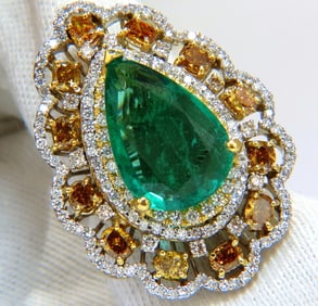 GIA Certified 12.77ct natural emerald fancy colors cocktail diamond ring 18kt+