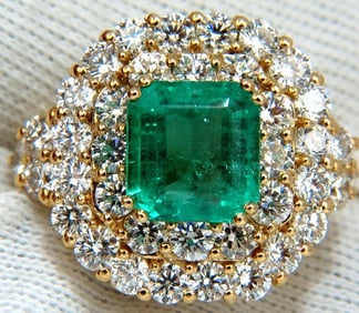 GIA Certified 7.51 Natural Colombia bright green emerald diamonds ring 18kt+