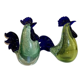 1980s Pair of Italian Vintage Silver Navy Blue Green Murano Glass Hen Sculptures