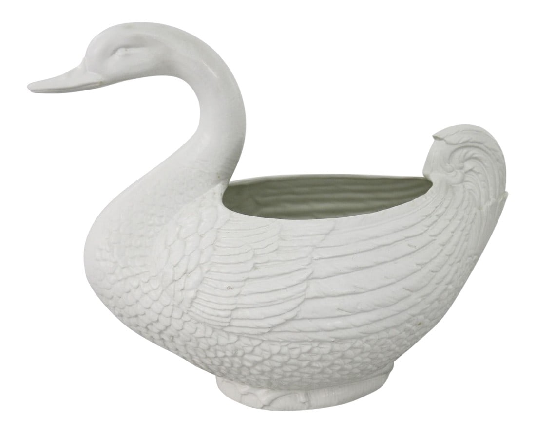 Large Pure White Porcelain Swan JardiniÃ¨re Planter or Serving Tureen (1 of 13)