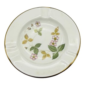 Vintage Wedgwood Traditional Style Ceramic Ashtray