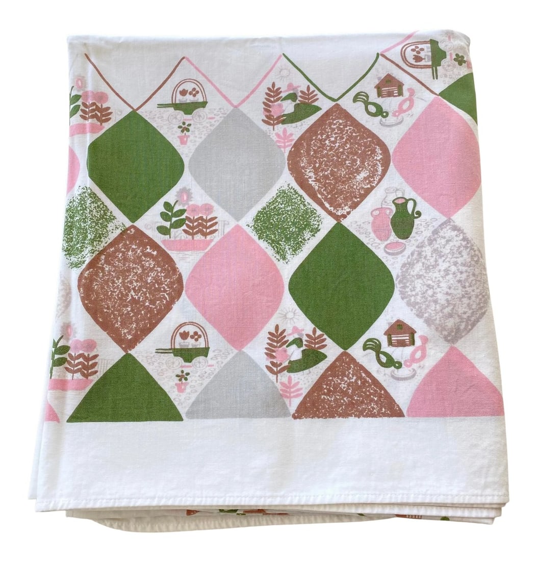 Vintage 1950s Rustic Pink Green Gray Checkerboard 58"x52" Rectangular Tablecloth (1 of 9)