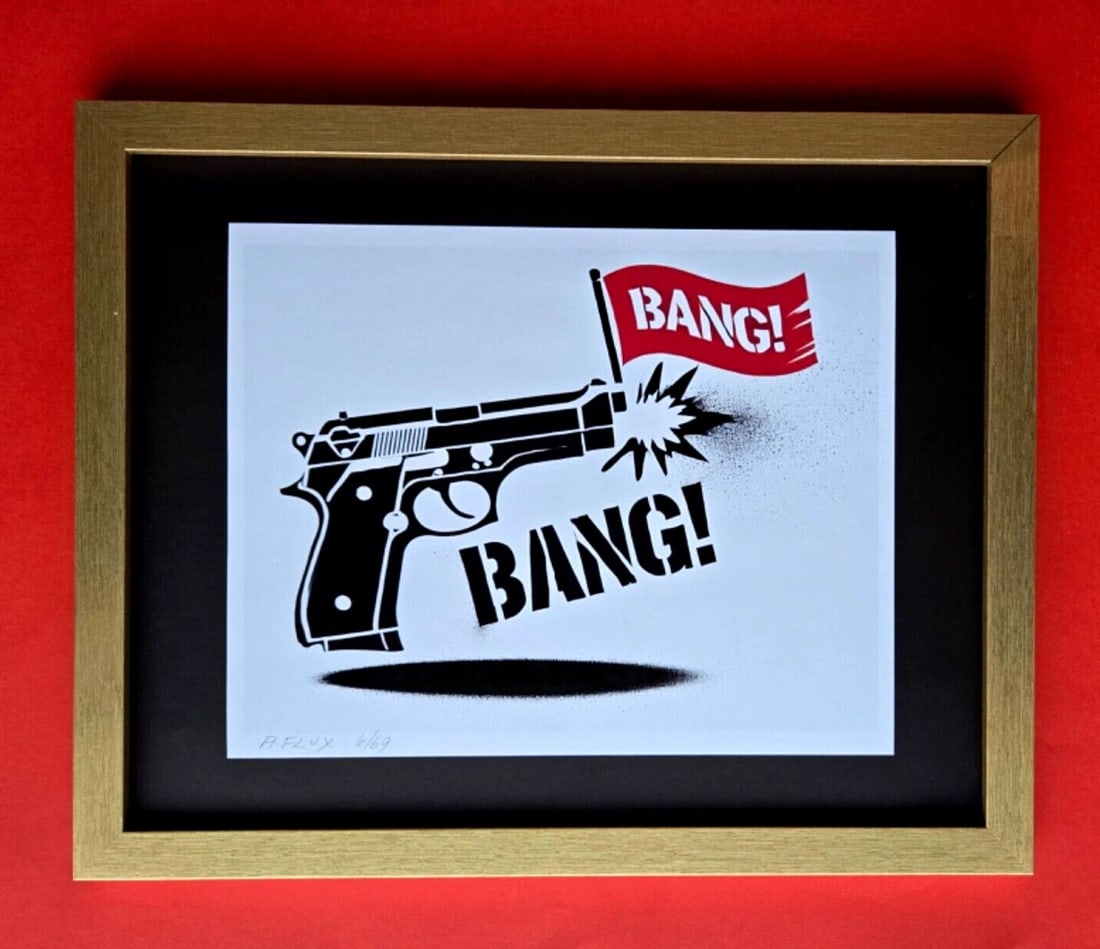 Aidan flux | 69 CoA pistol bang flagの手書きサイン入: This is a Stunning and Scarce 100% Authentic New Print by Aidan Flux AIDAN Flux represents a new wave of artists who embrace technology as a partner in creation, crafting works that resonate with the