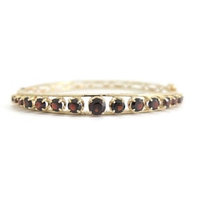 Vintage Garnet Gemstone Filigree Bangle Bracelet 14K Yellow Gold, 11.06 Grams