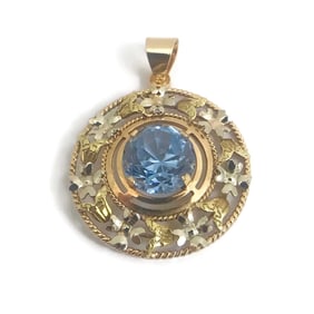 Vintage Round Blue Lab-Created Spinel Filigree Pendant 18K Yellow Gold, 10.25 Gr