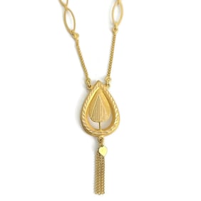 Vintage Teardrop Tassel Pendant Necklace 22K Yellow Gold, 18.75 Inch, 8.43 Grams