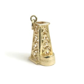 Vintage Oil Rig Tower Bracelet Charm Necklace Pendant 18K Yellow Gold, 3.59 Gram