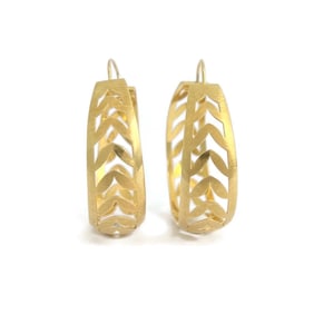 Vintage 1960's 1970's Leaf Filigree Hoop Earrings 18K Yellow Gold, 8.16 Grams