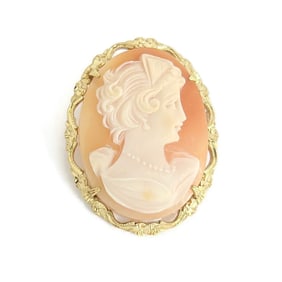 Antique 1920's Italian Cameo Pendant Brooch Pin 18K Yellow Gold, 7.57 Grams