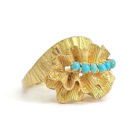 Vintage 1950's Cabochon Turquoise Ribbon Cocktail Ring 18K Yellow Gold, 5.87 Gr