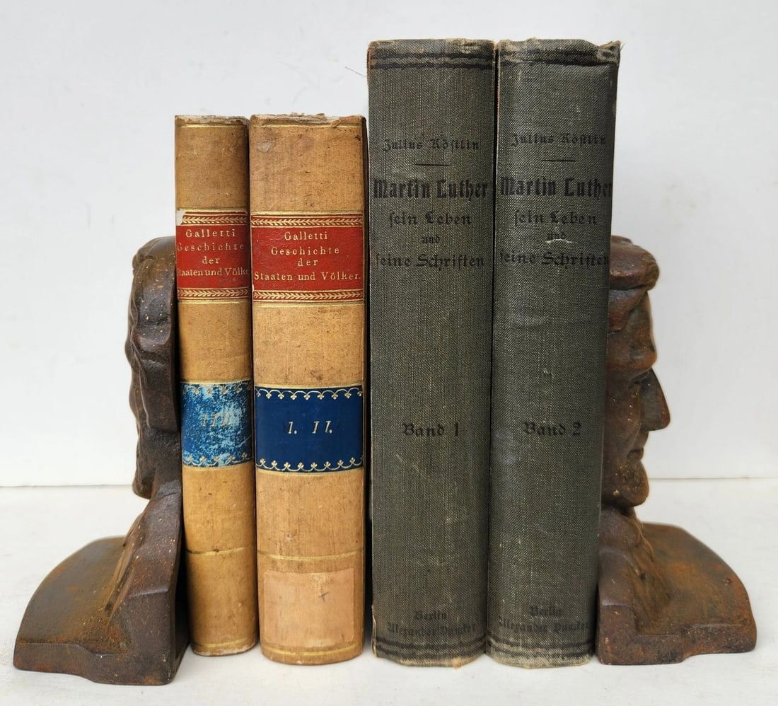 PRESIDENT LINCOLN PAIR of VINTAGE CAST IRON BOOKENDS (1 of 6)