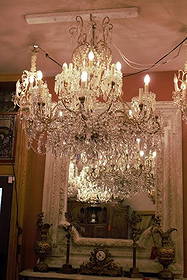 Antique Hollywood Regency Italian Crystal Two Tier Chandelier: Vintage from before 2000 *. Antique Hollywood Regency Italian Crystal Two Tier 16 Arm Chandelier The Iron Frame is Gold Leafed provides a Rich Base for the Lovely glass & Crystal Elements. Glass b