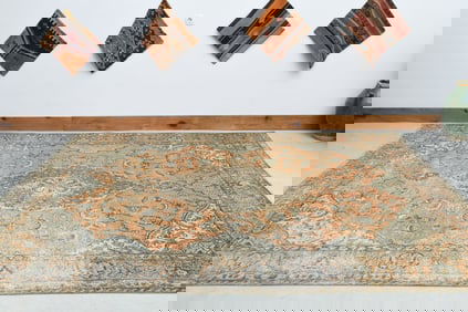 7'4x10'2 ft, VINTAGE TURKISH RUG