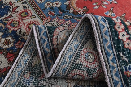 9'7x12'6 ft, RED MINIMALIST RUG